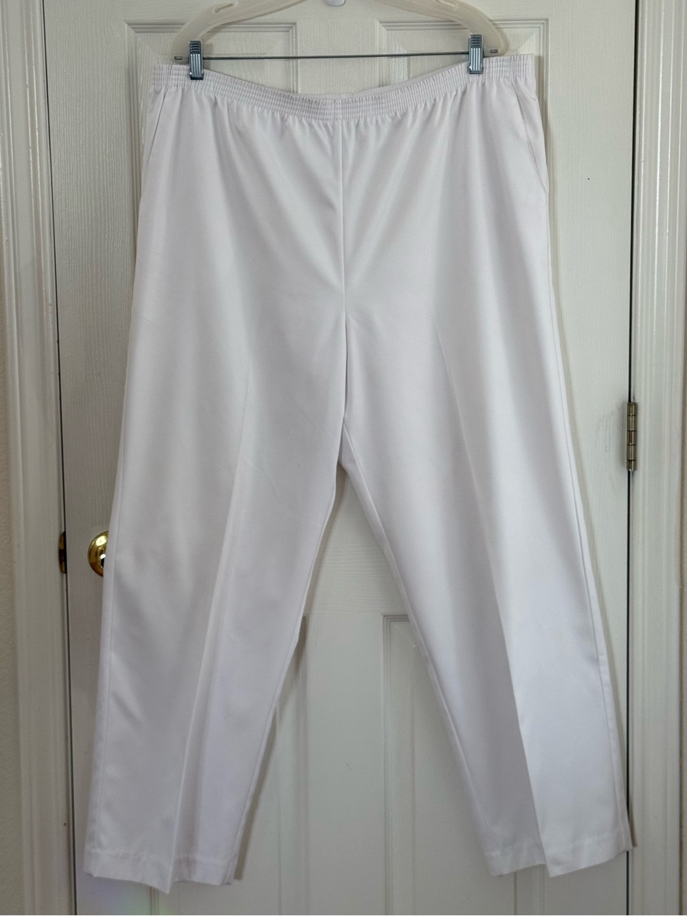 Alfred Dunner White Pull-On Elastic Waist Trousers
